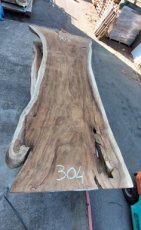 304