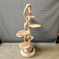 AM-KP180-T1-TW Arbre à chat / Griffoir / étalage en bois de suar, modèle "Twist"