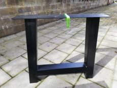 Metalen poten voor eettafels - "A" model (2 stuks)
