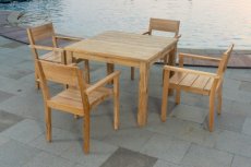 Teakhouten tuintafel met 4 stoelen 80 cm VELLORE Teakhouten tuintafel met 4 stoelen 80 cm VELLORE