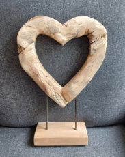 Teak sculpture "hart" Teak sculpture "hart"