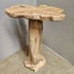 Teaktafel met wortelpoot Hoge teaktafel